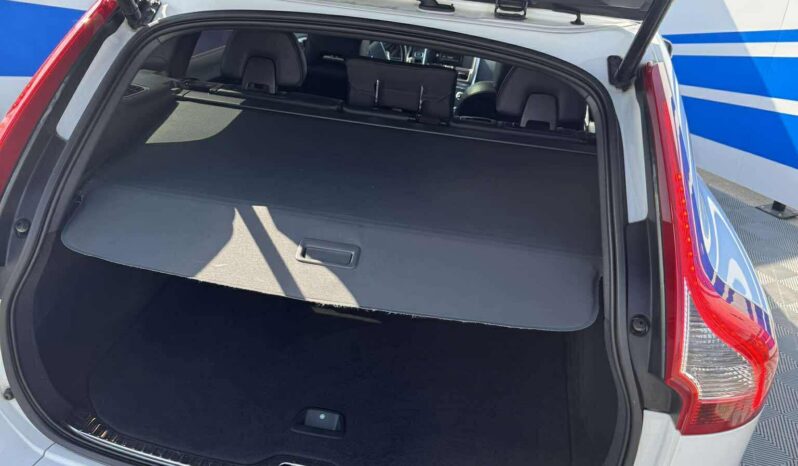 
								2016 VOLVO XC60 pilnas									