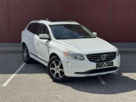 2015 VOLVO XC60