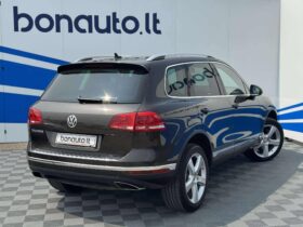 2016 VOLKSWAGEN TOUREG
