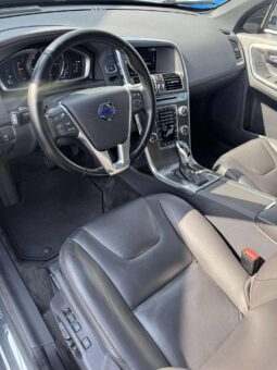 
										2016 VOLVO XC60 pilnas									