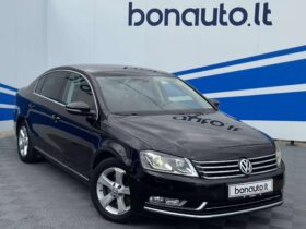 2012 VOLKSWAGEN PASSAT