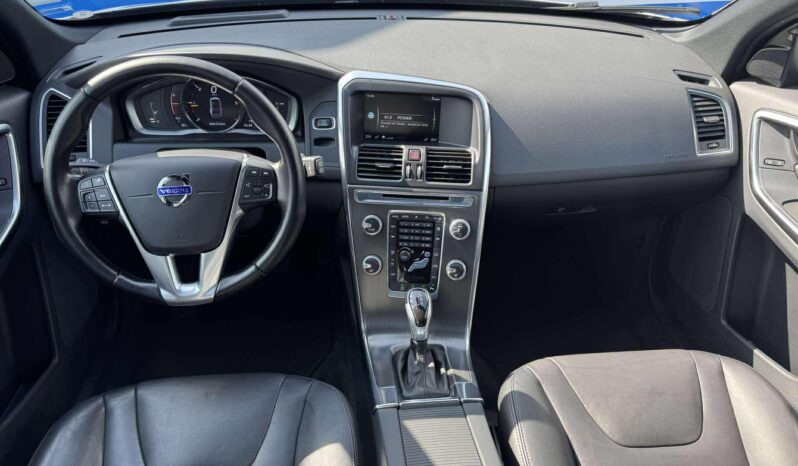 
								2016 VOLVO XC60 pilnas									