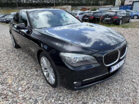 2010 BMW 730