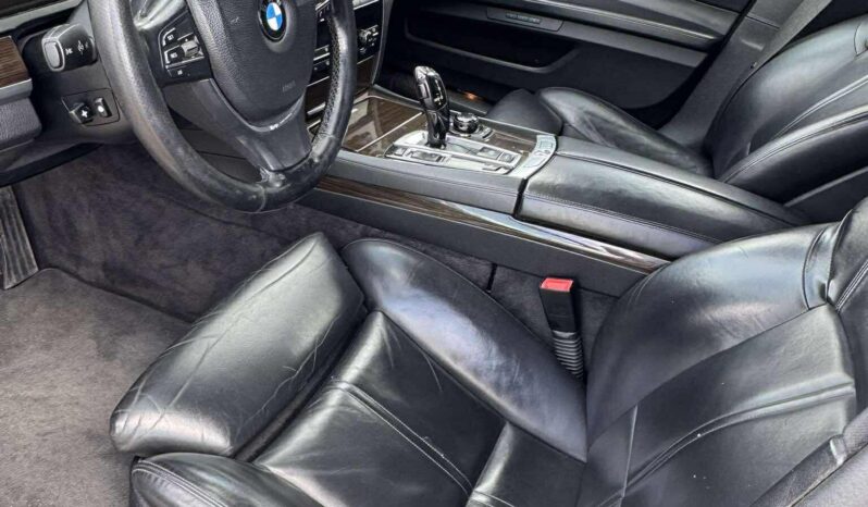
								2010 BMW 730 pilnas									