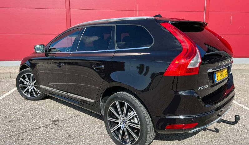 
								2015 VOLVO XC60 pilnas									