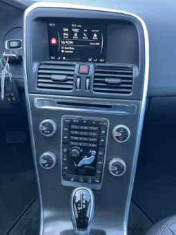 
										2015 VOLVO XC60 pilnas									