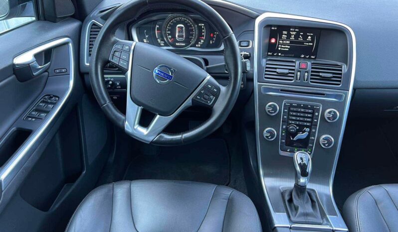 
								2015 VOLVO XC60 pilnas									