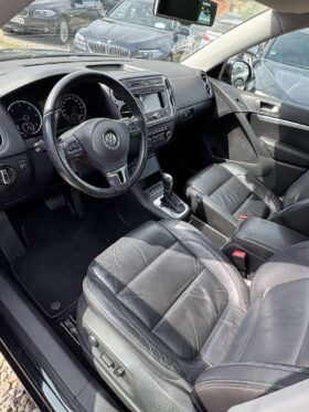 2012 VOLKSWAGEN TIGUAN