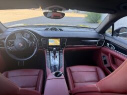 
										2015 PORSCHE PANAMERA pilnas									