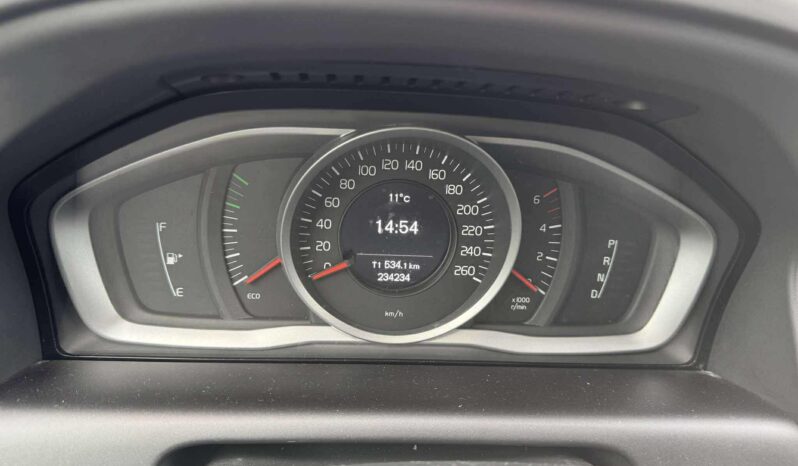 
								2016 VOLVO XC60 pilnas									
