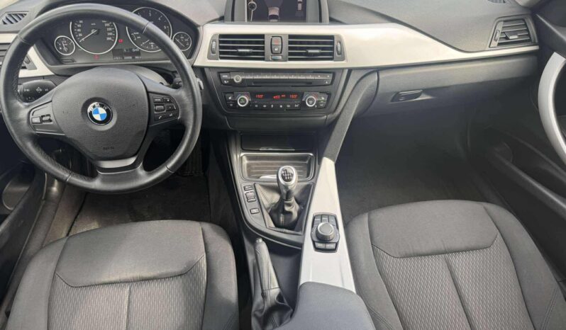 
								2013 BMW 318 pilnas									