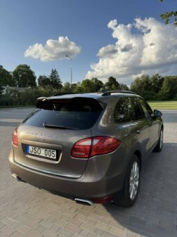 
										2013 PORSCHE CAYENNE pilnas									