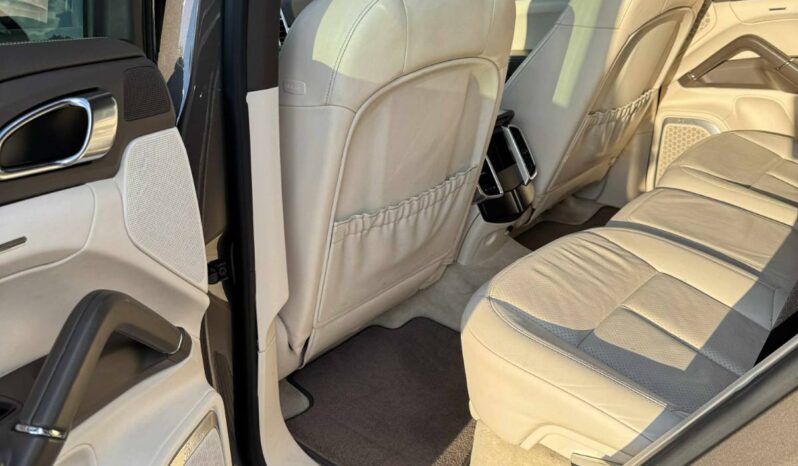 
								2013 PORSCHE CAYENNE pilnas									
