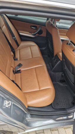 
										2011 BMW 320 pilnas									