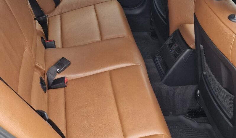 
								2011 BMW 320 pilnas									