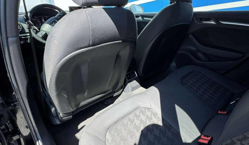 
								Audi A3 2013 pilnas									