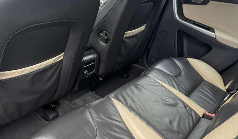 
								2010 VOLVO XC60 pilnas									
