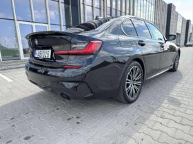 2019 BMW 320