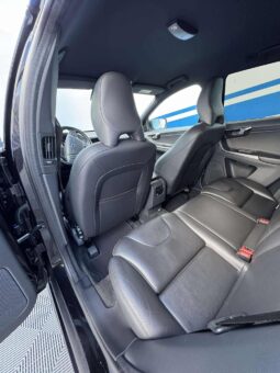 
										Volvo XC60 pilnas									