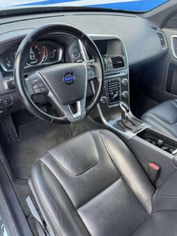 
										Volvo XC60 pilnas									