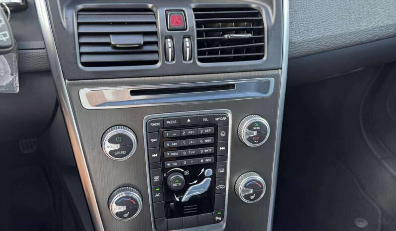 
								Volvo XC60 pilnas									