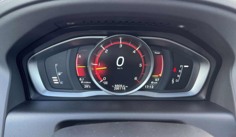 
								Volvo XC60 pilnas									