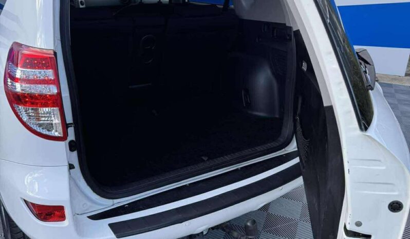 
								Toyota Rav-4 pilnas									