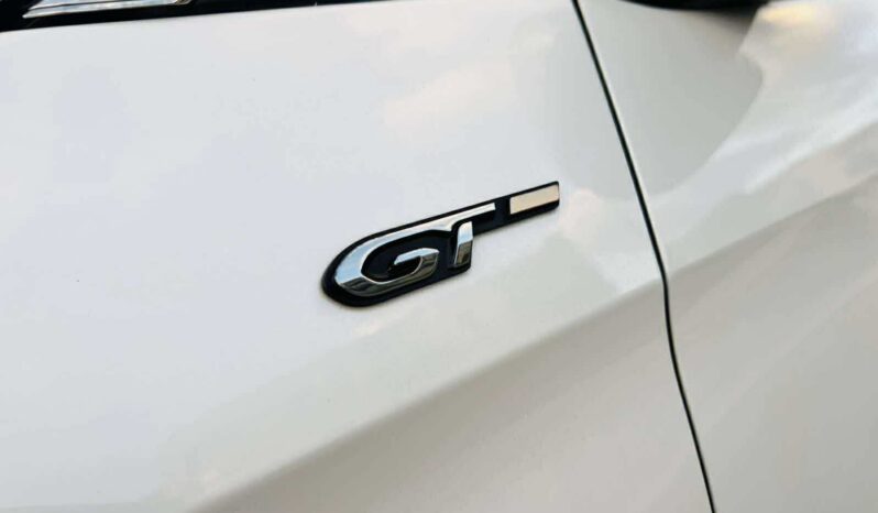 
								Peugeot 5008 pilnas									