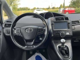 2017 TOYOTA VERSO