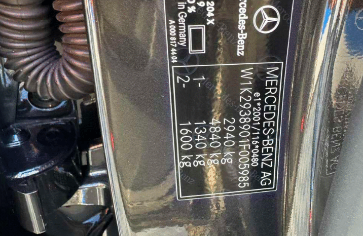
								Mercedes-Benz EQC pilnas									
