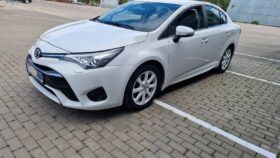 2017 TOYOTA AVENSIS