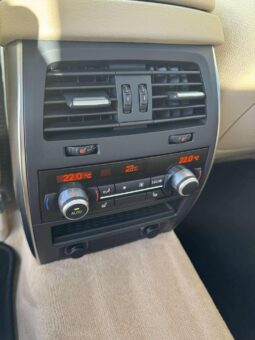 
										BMW pilnas									