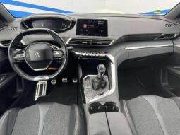 
										Peugeot 3008 pilnas									