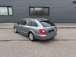 
										Skoda Superb pilnas									