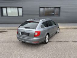 
										Skoda Superb pilnas									