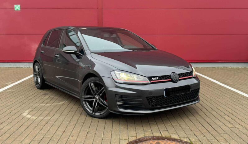 
								2016 VOLKSWAGEN GOLF pilnas									