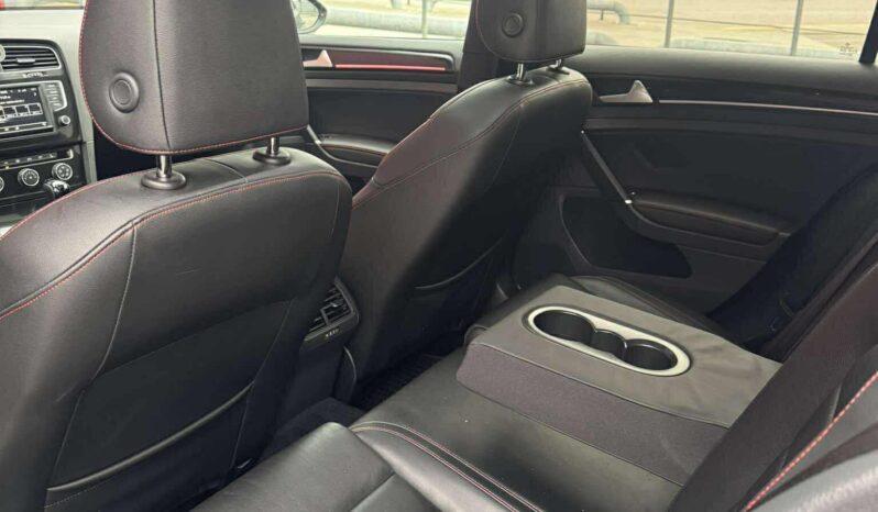 
								2016 VOLKSWAGEN GOLF pilnas									