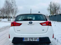 
										2015 TOYOTA AURIS pilnas									