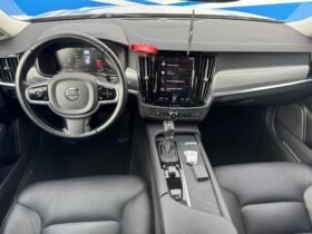 2017 Volvo V90