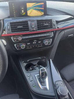 
										2017 BMW 330 pilnas									
