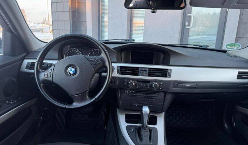 
								2011 BMW 320 pilnas									