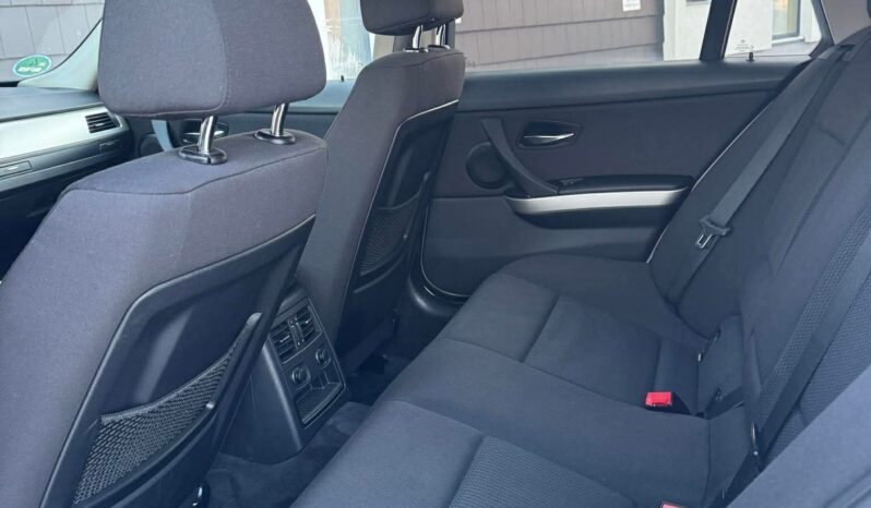
								2011 BMW 320 pilnas									