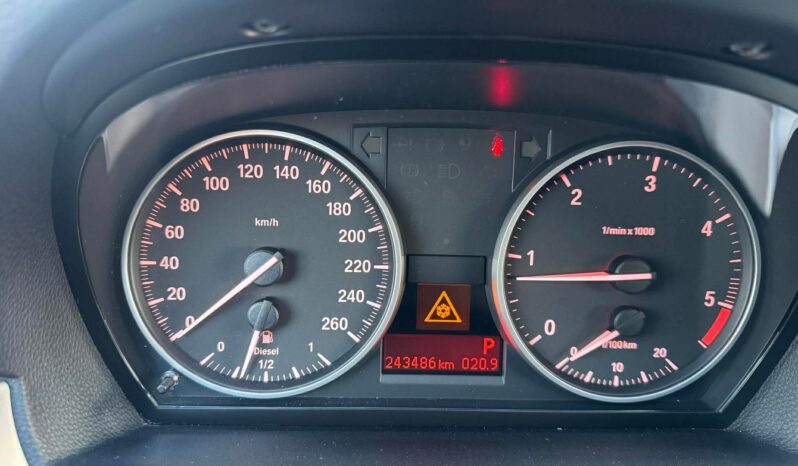
								2011 BMW 320 pilnas									