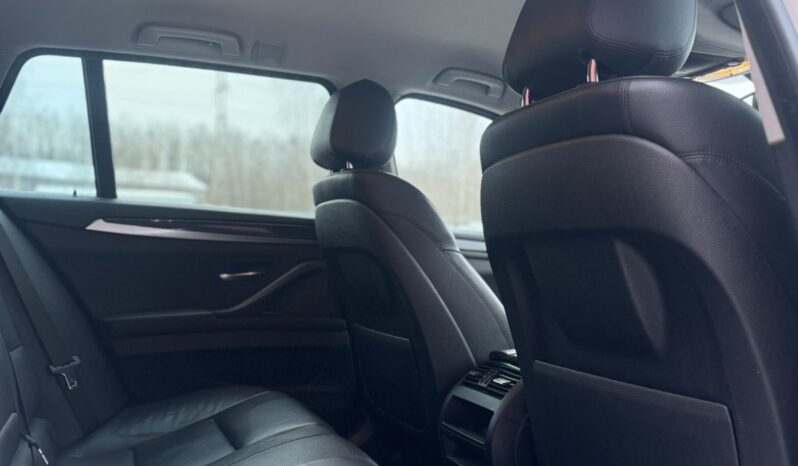 
								BMW 530 pilnas									