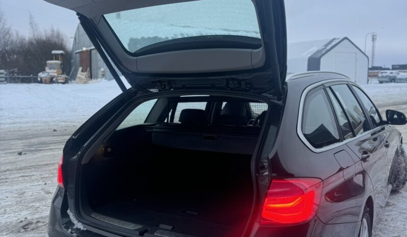 
								BMW 320 pilnas									