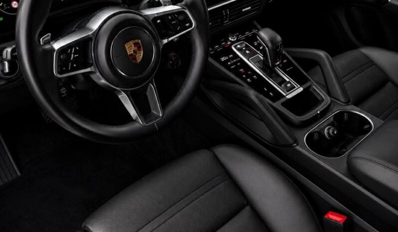 
								2019 PORSCHE CAYENNE pilnas									