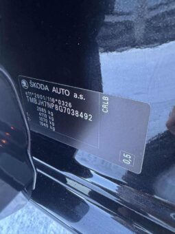 
										2016 SKODA SUPERB pilnas									