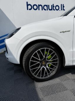 
										2019 PORSCHE CAYENNE pilnas									