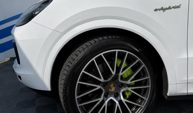 
								2019 PORSCHE CAYENNE pilnas									