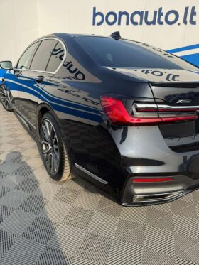 BMW 750